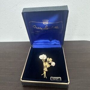 Vintage Gold and White Floral Brooch by Vintage